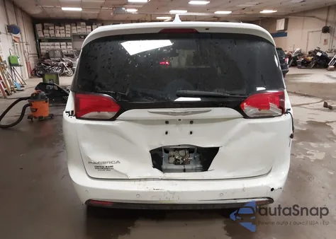 2017 Chrysler Pacifica Touring-L from USA, damaged, VIN 2C4RC1BG4HR501246